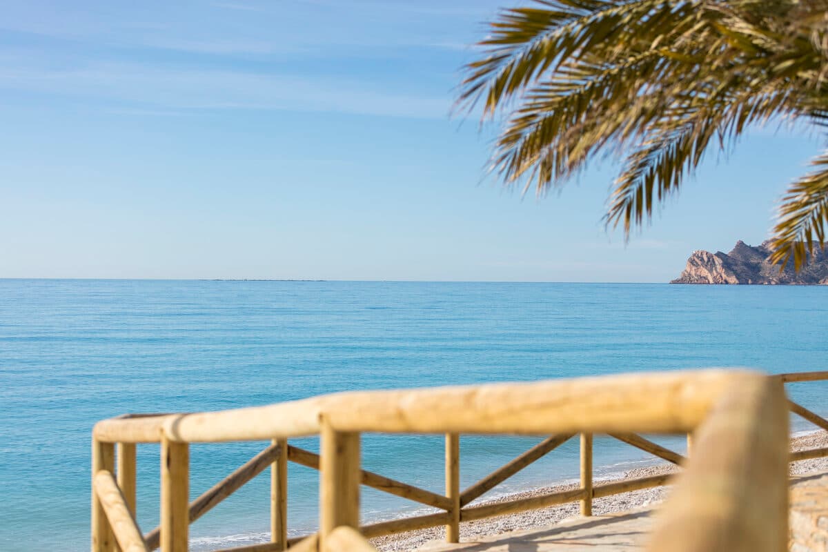 Crique Cap Negret Altea eau cristalline